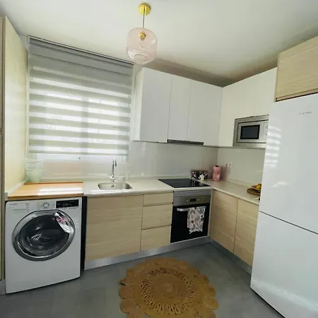 Adosado Piscina Jardin Barbacoa Aire Centrico Moderno