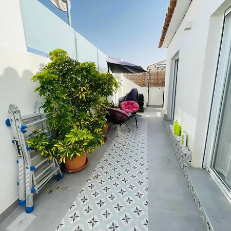 Сasa de vacaciones Adosado Piscina Jardin Barbacoa Aire Centrico Moderno