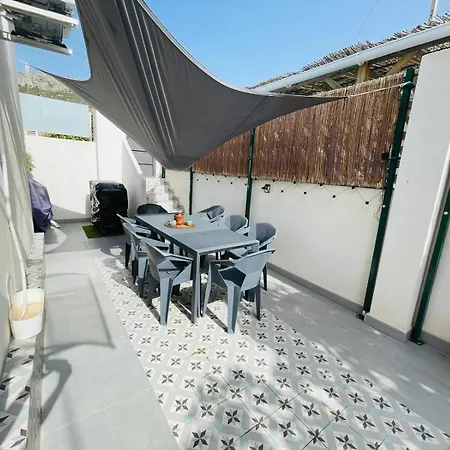 Adosado Piscina Jardin Barbacoa Aire Centrico Moderno